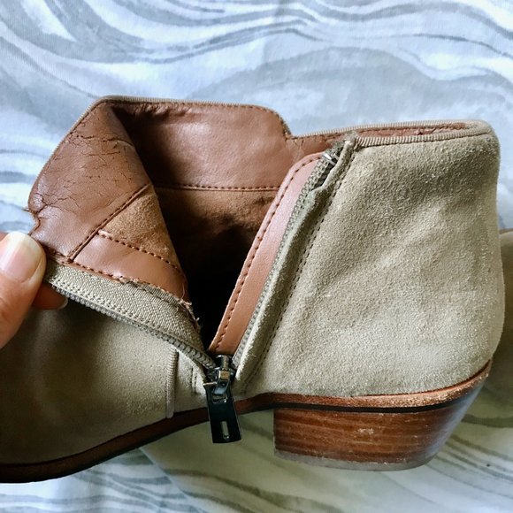 petty bootie - Picture 5 of 9